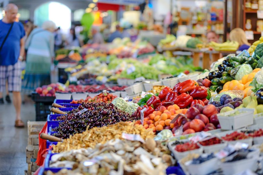 Santorini supermarket veg